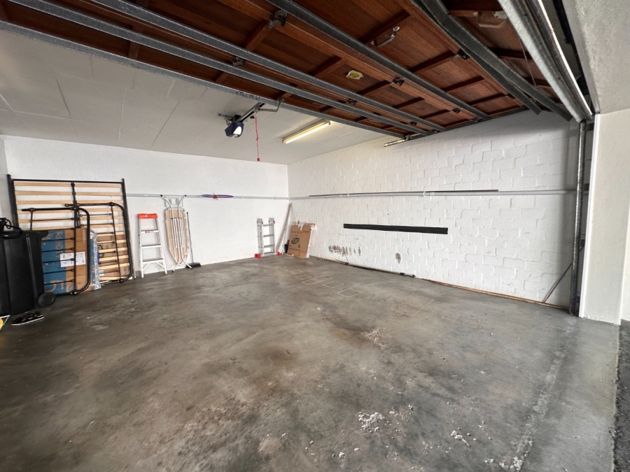 4 Bedroom Property for Sale in Higgovale Western Cape